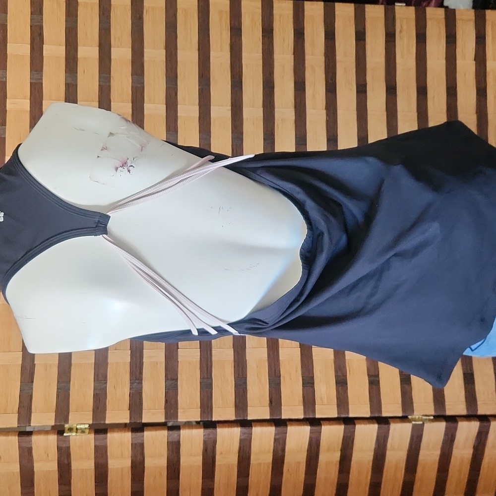 Tank Razorback Built In Bra - Picture 1 of 9